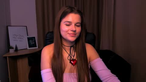 Snapshot of berry_alma chatting on 12/25/24, 02:02 Alma online show from 12/25/24, 02:02