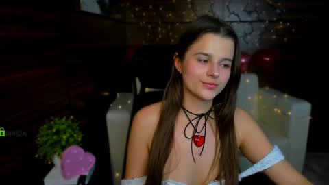 Snapshot of berry_alma chatting on 03/05/25, 05:39 Alma online show from 03/05/25, 05:39