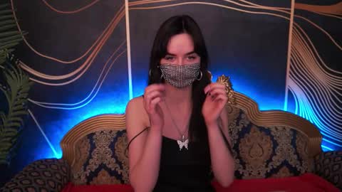 Violette online show from 11/07/25, 09:15