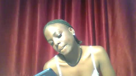 Snapshot of berryjuicey chatting on 10/23/25, 05:44 Juicey online show from 10/23/25, 05:44