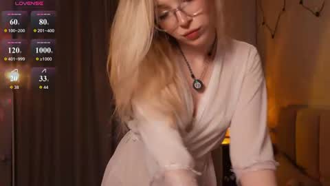 Snapshot of berrylush chatting on 06/12/26, 02:05 Katte online show from 06/12/26, 02:05