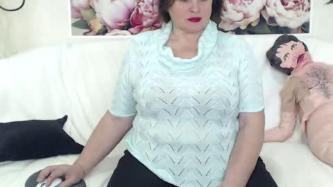 Snapshot of berryshickx chatting on 02/13/25, 08:59 BerryShickX online show from 02/13/25, 08:59