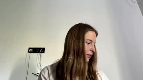 Lina online show from 04/22/26, 02:07