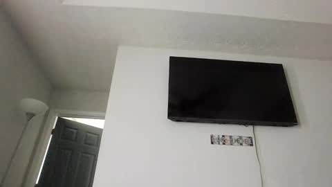 ToxicPipe757 online show from 11/10/25, 01:54