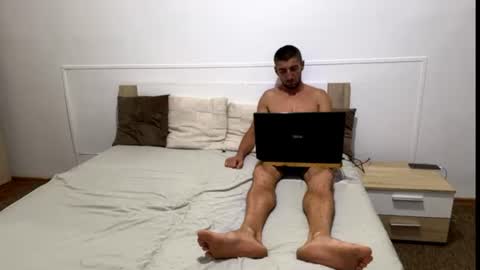 Snapshot of best_couple_for_u chatting on 08/04/26, 08:11 Alex and Victoria online show from 08/04/26, 08:11