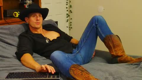 twitter zack1fisher online show from 12/20/25, 01:02