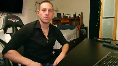 twitter zack1fisher online show from 03/25/26, 06:03