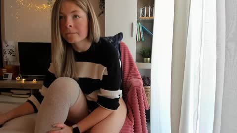 Vicky   online show from 01/20/25, 08:41