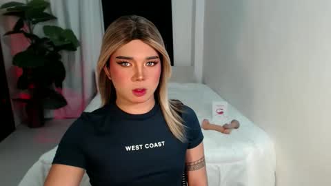 bestgirljulia online show from 02/05/26, 08:52