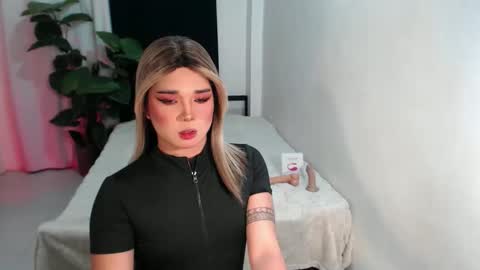 bestgirljulia online show from 02/20/26, 08:05