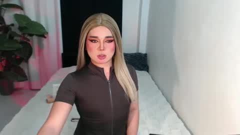 bestgirljulia online show from 02/24/26, 06:33