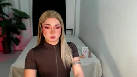 bestgirljulia online show from 02/26/26, 08:35