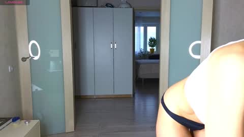 Snapshot of bestgirls2021 chatting on 01/07/25, 02:42 Hellen and Natali online show from 01/07/25, 02:42