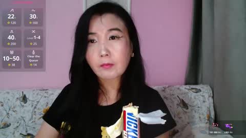 Snapshot of bet_lu chatting on 10/17/25, 01:31 Bet Lu online show from 10/17/25, 01:31