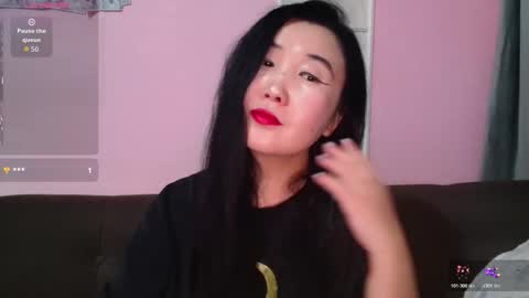 Snapshot of bet_lu chatting on 11/16/25, 03:45 Bet Lu online show from 11/16/25, 03:45