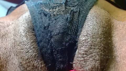 Snapshot of bethanywilsom chatting on 12/09/24, 12:40 Bethany Wilson online show from 12/09/24, 12:40