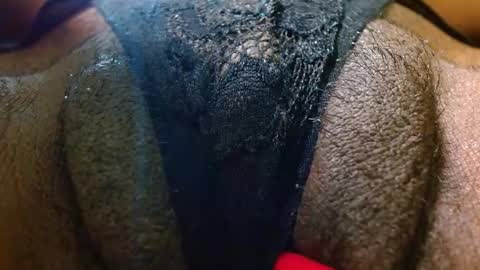 Snapshot of bethanywilsom chatting on 12/23/24, 06:16 Bethany Wilson online show from 12/23/24, 06:16