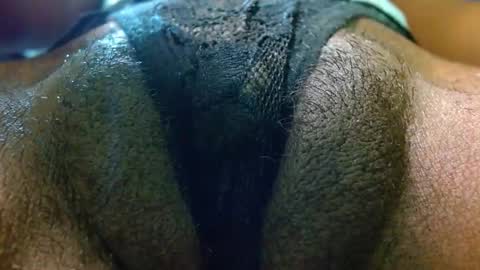 Snapshot of bethanywilsom chatting on 01/01/25, 06:27 Bethany Wilson online show from 01/01/25, 06:27