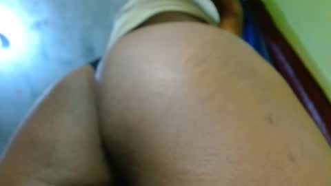 Snapshot of bethanywilsom chatting on 10/20/25, 06:08 Bethany Wilson online show from 10/20/25, 06:08