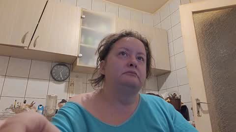 bethnorth online show from 10/21/25, 02:23