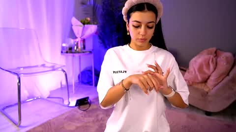 Snapshot of betsygonzale chatting on 09/20/25, 03:51 Betty online show from 09/20/25, 03:51