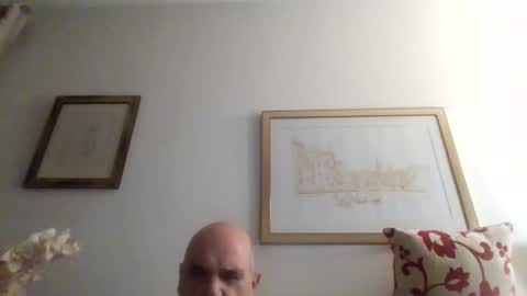 Snapshot of betta1 chatting on 04/19/26, 12:00 betta1 online show from 04/19/26, 12:00