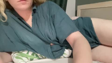 Bette online show from 11/22/25, 11:15