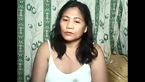 Snapshot of betty_83 chatting on 12/10/24, 11:32 betty_83 online show from 12/10/24, 11:32