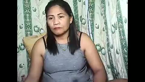 Snapshot of betty_83 chatting on 12/24/24, 11:49 betty_83 online show from 12/24/24, 11:49