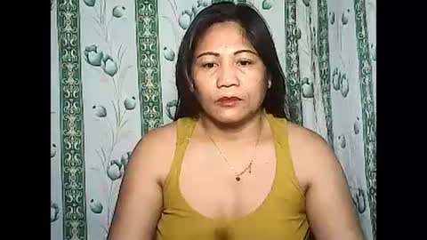 Snapshot of betty_83 chatting on 01/04/25, 12:48 betty_83 online show from 01/04/25, 12:48