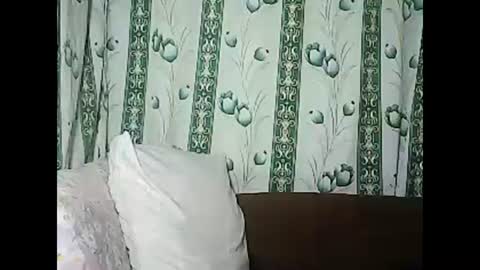 Snapshot of betty_83 chatting on 03/08/25, 12:52 betty_83 online show from 03/08/25, 12:52