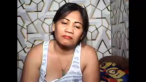 Snapshot of betty_83 chatting on 05/04/26, 12:12 betty_83 online show from 05/04/26, 12:12