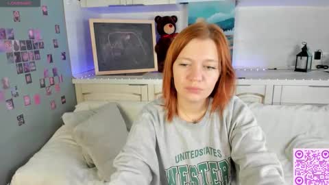 Snapshot of betty_baker1 chatting on 09/19/25, 03:08 Betty online show from 09/19/25, 03:08