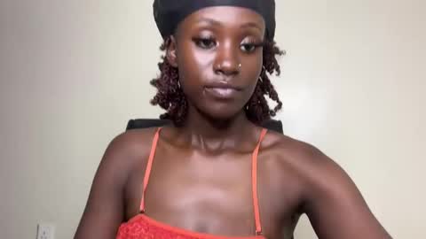 Snapshot of betty_fire_ chatting on 01/05/25, 08:00 Adah online show from 01/05/25, 08:00