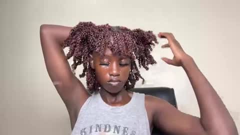 Snapshot of betty_fire_ chatting on 01/06/25, 07:09 Adah online show from 01/06/25, 07:09