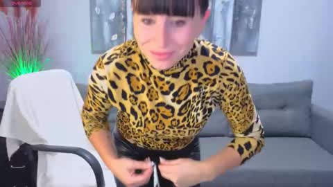 Snapshot of betty_jone chatting on 10/16/25, 05:41 Betty online show from 10/16/25, 05:41