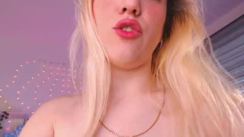 Snapshot of betty_murr chatting on 05/16/26, 10:36 betty_murr online show from 05/16/26, 10:36