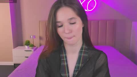 Eva online show from 11/14/25, 09:52