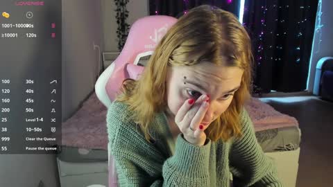 Snapshot of betty_witchy chatting on 01/07/25, 05:33 Dory make me happier online show from 01/07/25, 05:33