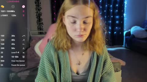 Snapshot of betty_witchy chatting on 01/23/25, 05:02 Dory make me happier online show from 01/23/25, 05:02
