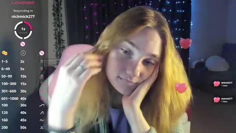 Snapshot of betty_witchy chatting on 02/27/25, 01:05 Dory make me happier online show from 02/27/25, 01:05