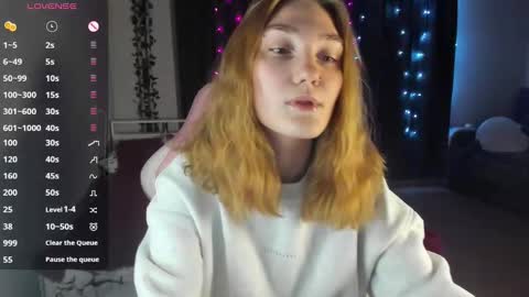 Snapshot of betty_witchy chatting on 03/10/25, 01:01 Dory make me happier online show from 03/10/25, 01:01