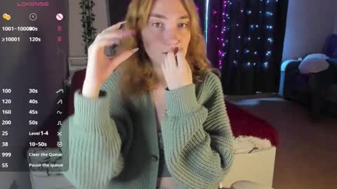 Snapshot of betty_witchy chatting on 03/12/25, 01:14 Dory make me happier online show from 03/12/25, 01:14