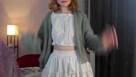 Snapshot of betty_witchy chatting on 10/02/25, 03:24 Dory make me happier online show from 10/02/25, 03:24