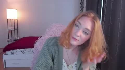 Snapshot of betty_witchy chatting on 10/07/25, 03:04 Dory make me happier online show from 10/07/25, 03:04