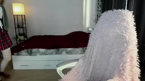 Dory make me happier online show from 11/30/25, 03:43