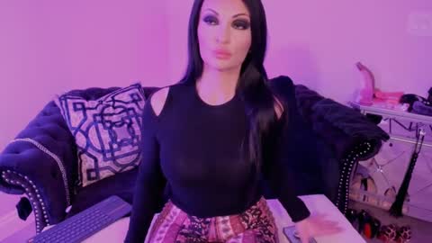 NatashaxoBangs online show from 02/16/25, 02:31
