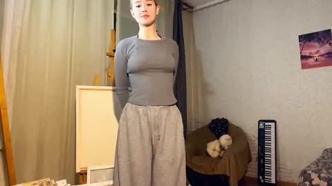 Hinata online show from 02/17/26, 12:01