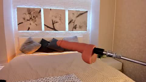 Betty online show from 11/21/25, 08:18