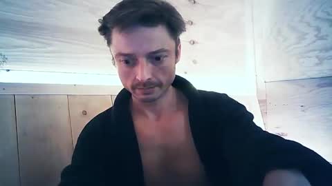 Snapshot of beukenstein chatting on 01/12/25, 12:49 . online show from 01/12/25, 12:49